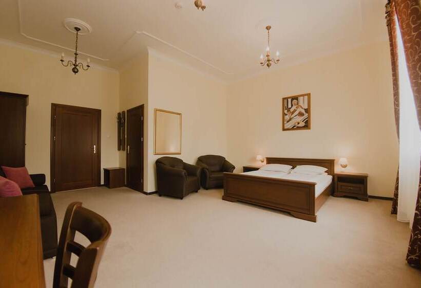 اتاق استاندارد, Cesarski   Kaiserhof