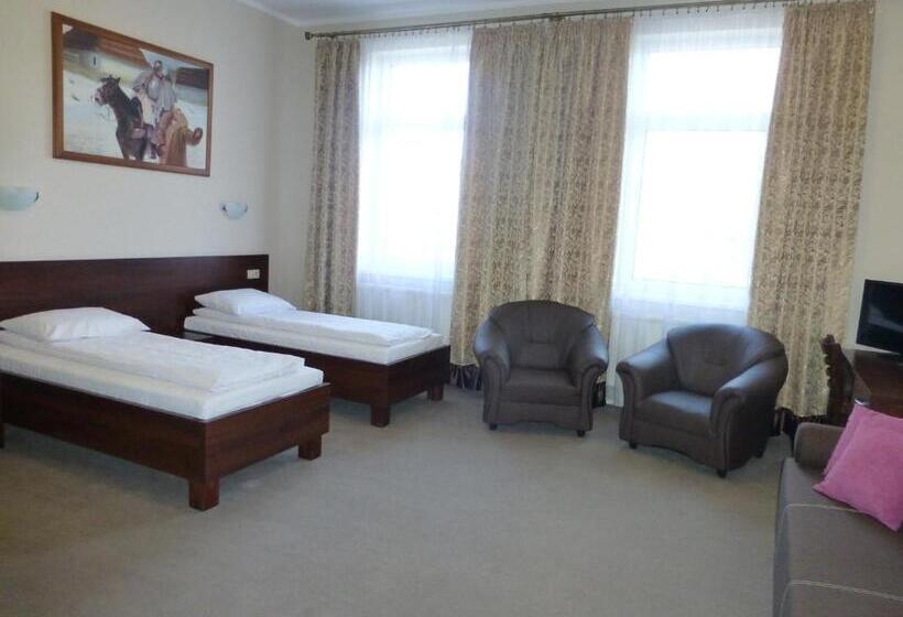 اتاق سوپریور سه تخته, Cesarski   Kaiserhof