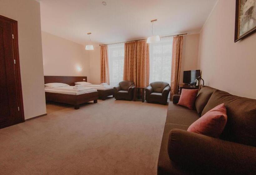 اتاق سوپریور سه تخته, Cesarski   Kaiserhof