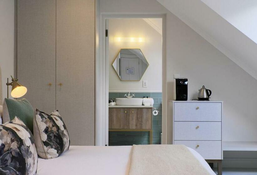 اتاق استاندارد, Chapter House Boutique Hotel By The Living Journey Collection