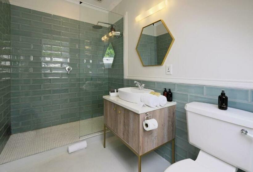 اتاق استاندارد, Chapter House Boutique Hotel By The Living Journey Collection