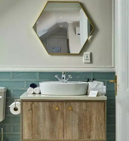 スタンダードルーム, Chapter House Boutique Hotel By The Living Journey Collection
