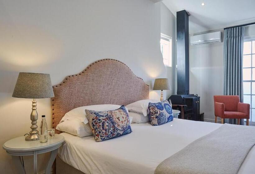 اتاق لوکس, Chapter House Boutique Hotel By The Living Journey Collection