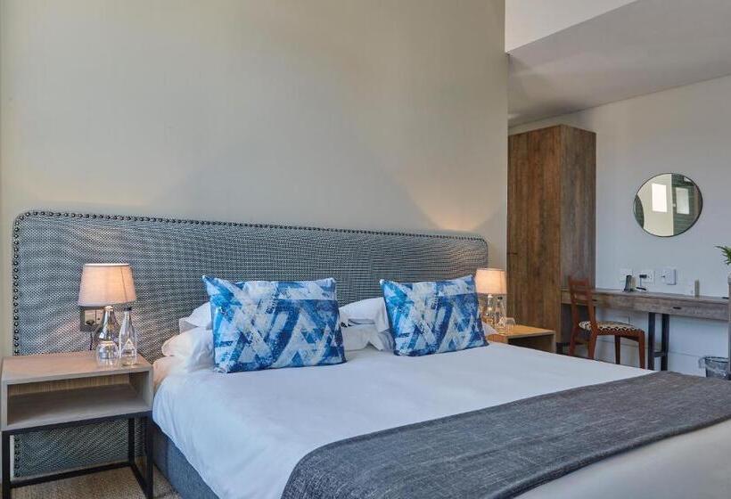 اتاق لوکس, Chapter House Boutique Hotel By The Living Journey Collection