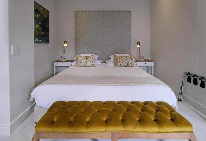 اتاق لوکس, Chapter House Boutique Hotel By The Living Journey Collection