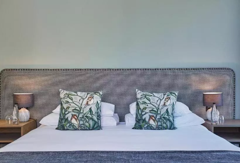 キングサイズベッドのスーペリアルーム, Chapter House Boutique Hotel By The Living Journey Collection
