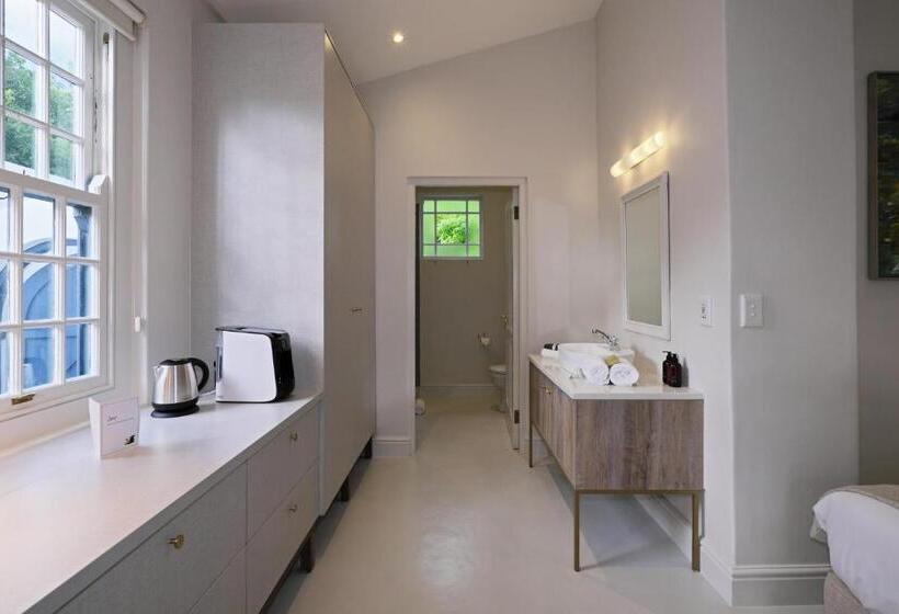 Номер Deluxe, Chapter House Boutique Hotel By The Living Journey Collection