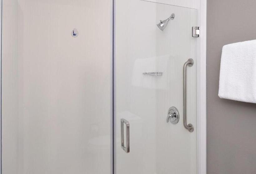 غرفة قياسية سرير كينج, Courtyard By Marriott Columbus Grove City