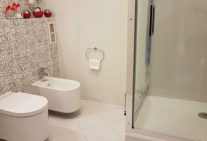 高级大房间, Cynamon