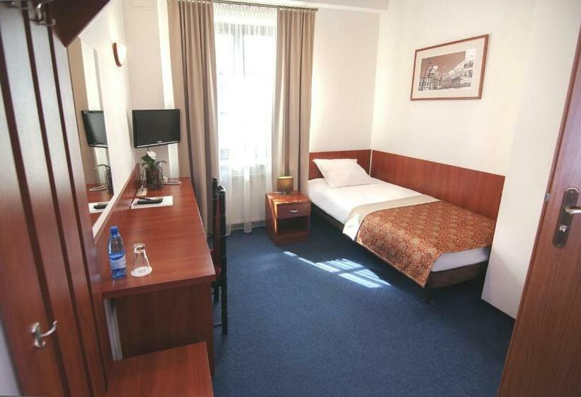 اتاق استاندارد یک نفره, Dom Na Podwalu