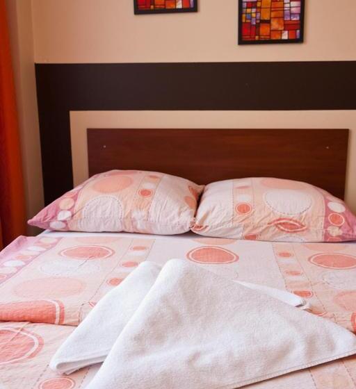 اتاق استاندارد یک نفره, Elda 2