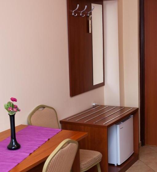 اتاق استاندارد یک نفره, Elda 2