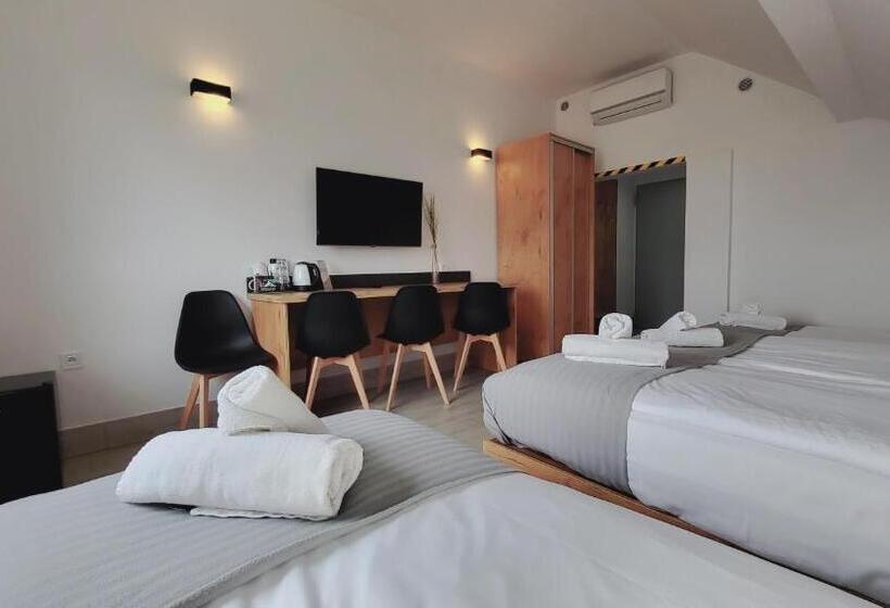 Четырехместный номер Премиум, Konopielka