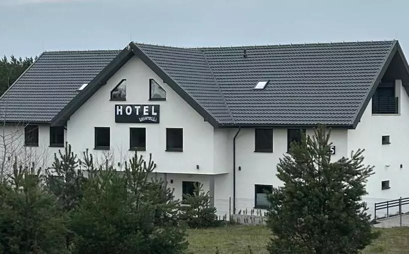 Deluxe-huone, Konopielka
