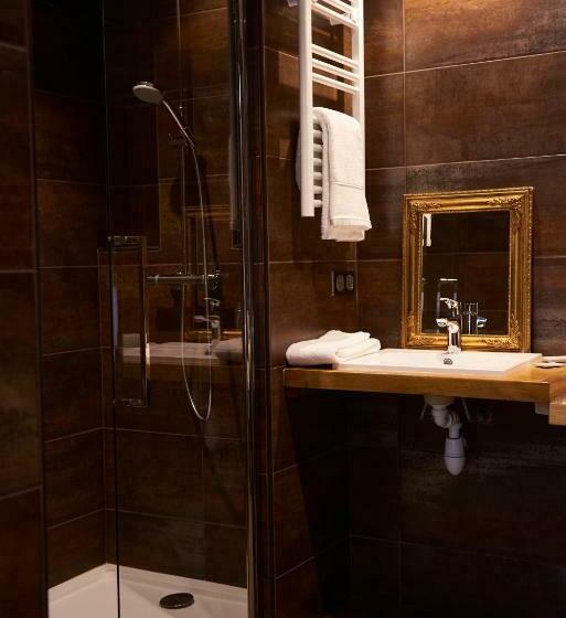 Полулюкс, Hôtel Le Manoir Des Montagnes