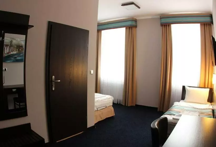Standard-huone, Kamienica