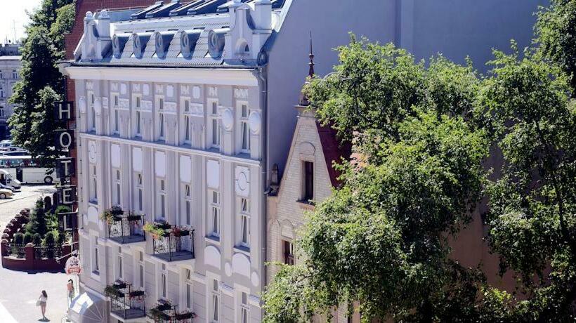 חדר סטנדרט, Kamienica