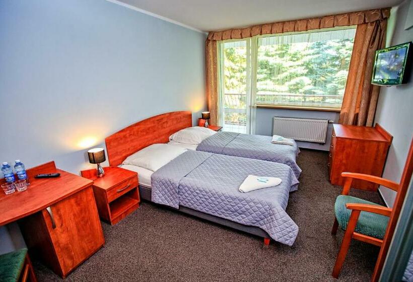 Номер Стандарт, Karolinka