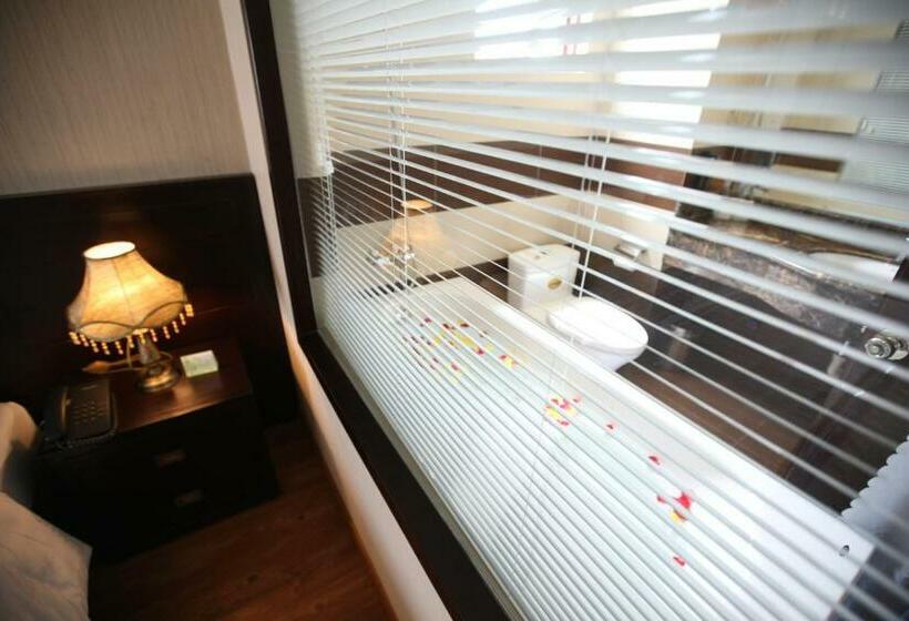 اتاق لوکس, Lac Long  Hai Phong