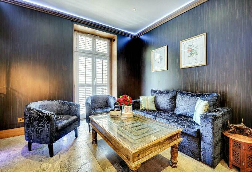 اتاق لوکس, Mala Anglia Deluxe Rooms & Spa