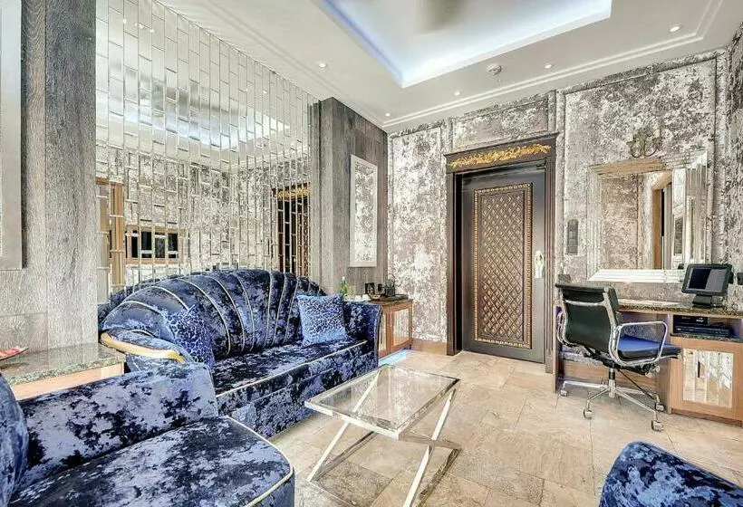اتاق لوکس, Mala Anglia Deluxe Rooms & Spa