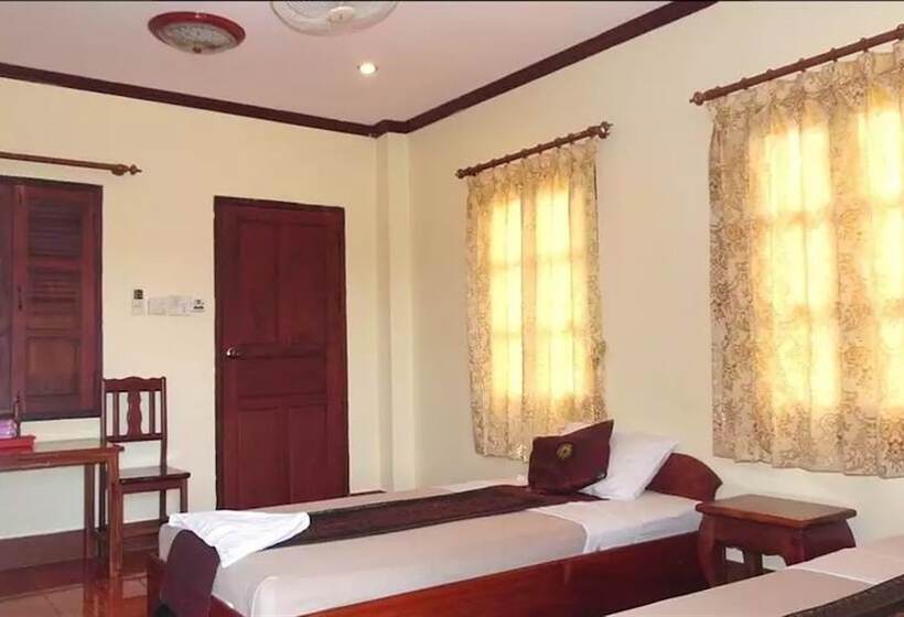 غرفة قياسية ثلاثية, Mao Phashok Guesthouse