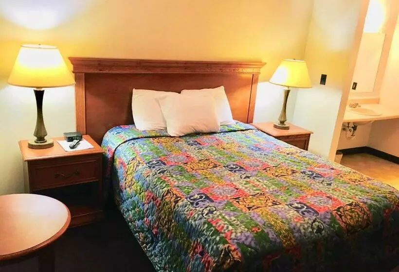 キングサイズベッドのスタンダードルーム, North Country American Inn