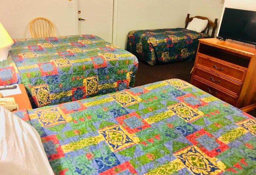 Трехместный Номер Deluxe, North Country American Inn