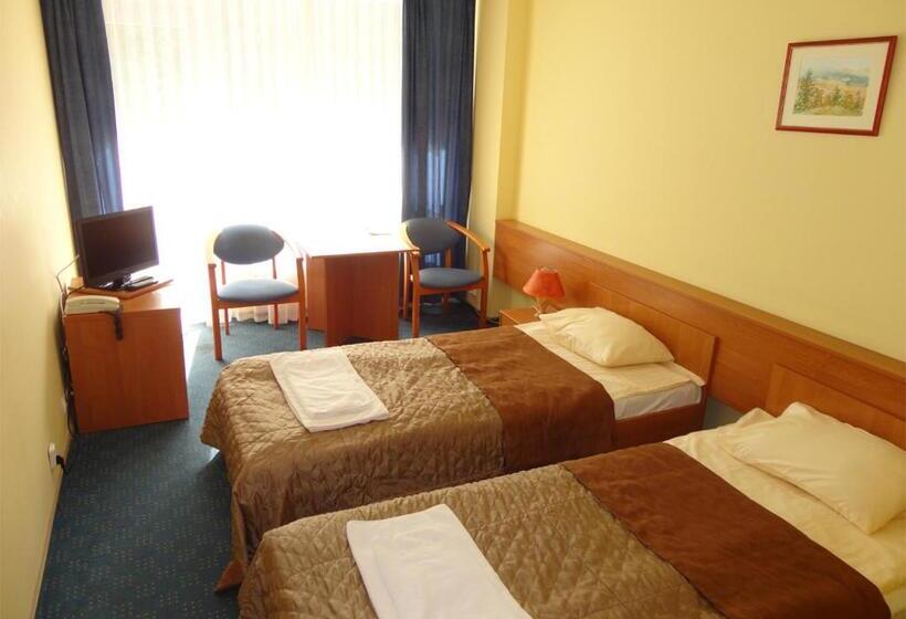 اتاق استاندارد با بالکن, Orw Muflon