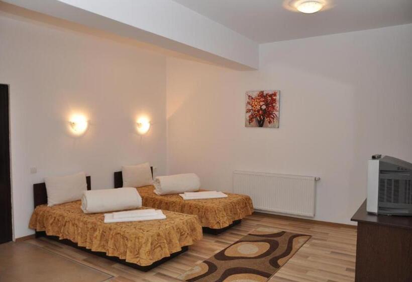 家庭套房, Pensiunea Zbor