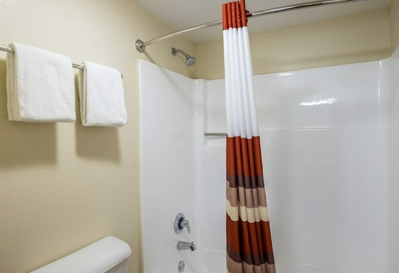 Номер Deluxe, Red Roof Inn Hershey