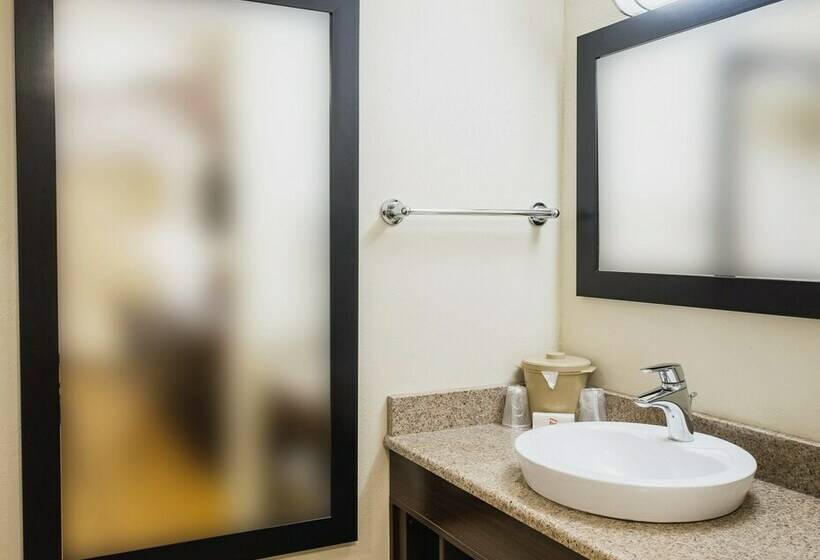 Номер Deluxe, Red Roof Inn Hershey