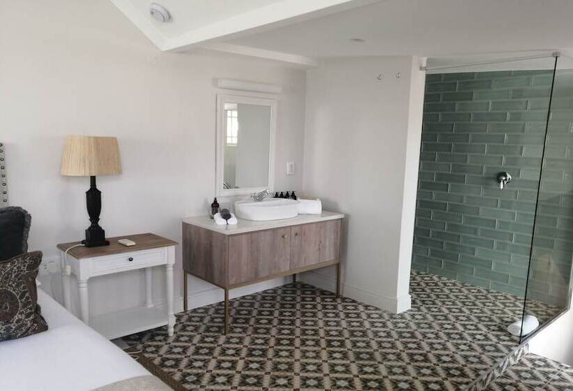 جناح سوبيريور, Chapter House Boutique Hotel By The Living Journey Collection