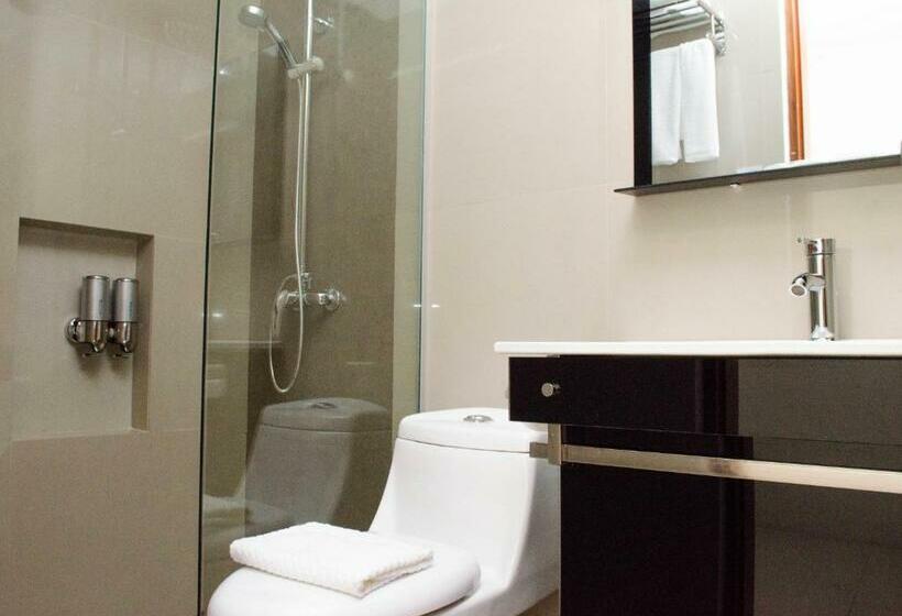 חדר דלוקס, Ritz