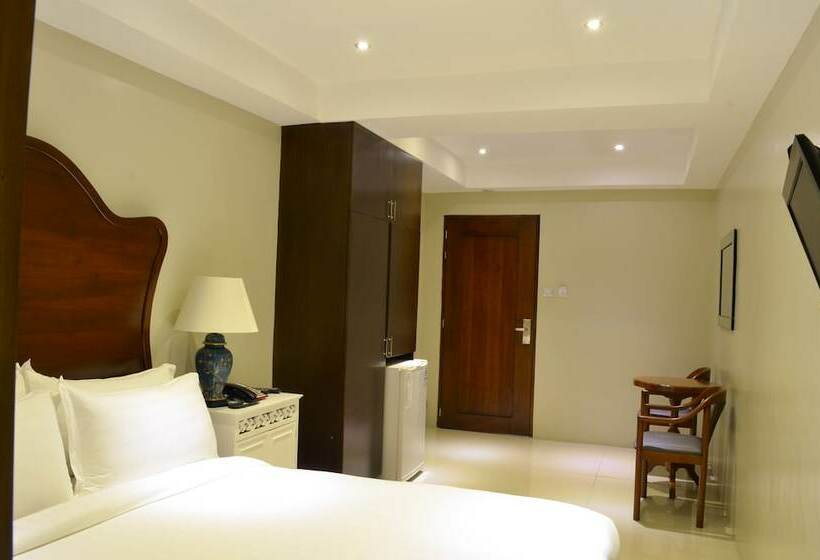 חדר פרמיום, Ritz