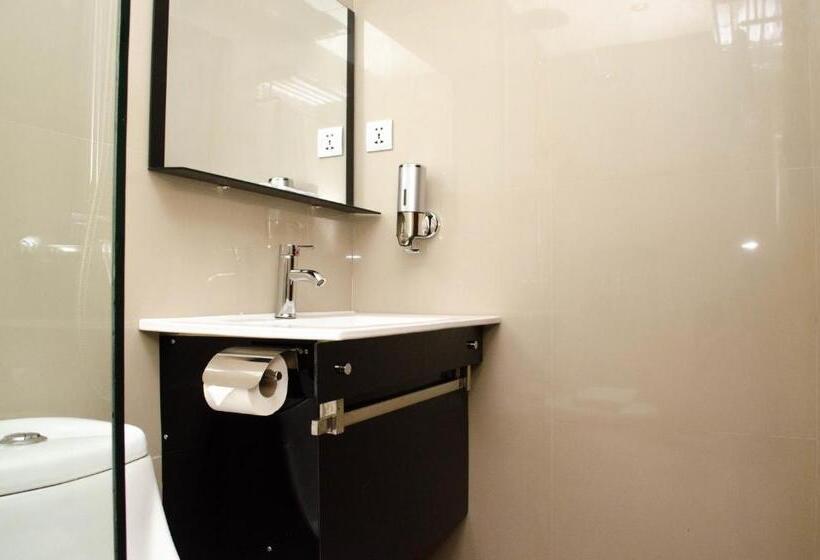 סוויטה אקזקיוטיב, Ritz