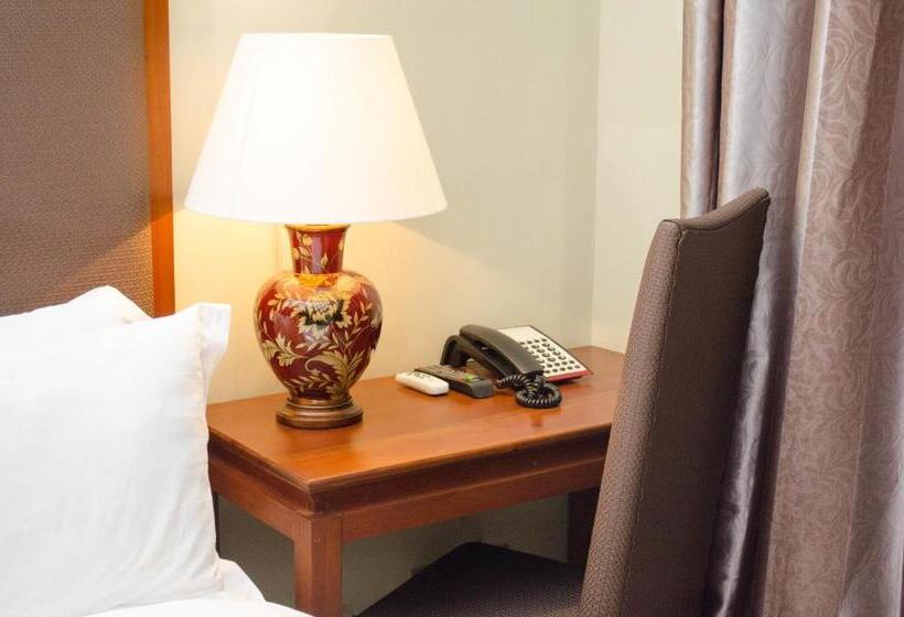 סוויטה אקזקיוטיב, Ritz