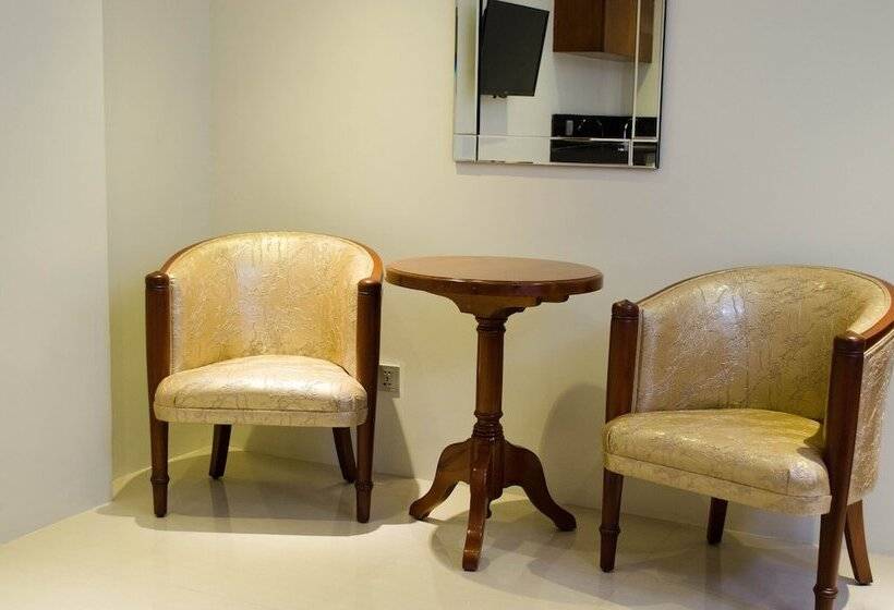 סוויטה אקזקיוטיב, Ritz