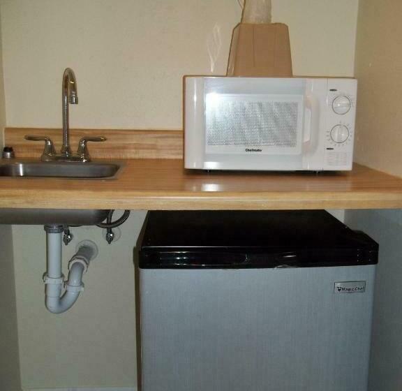 带大床的标准间, Scottish Inns Galveston