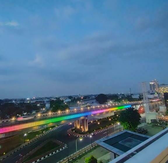 豪华房间, Swissbelinn Saripetojo Solo