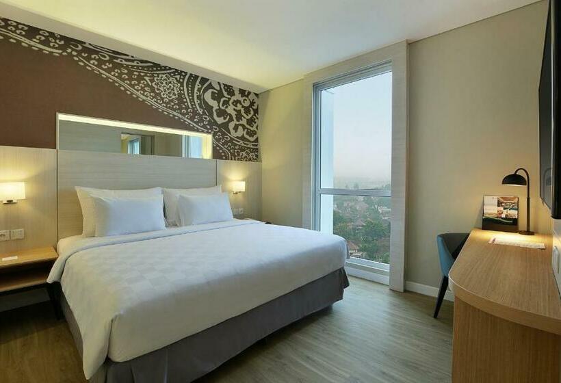 豪华房间, Swissbelinn Saripetojo Solo