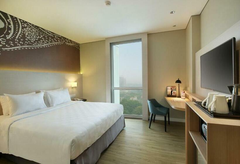 豪华房间, Swissbelinn Saripetojo Solo