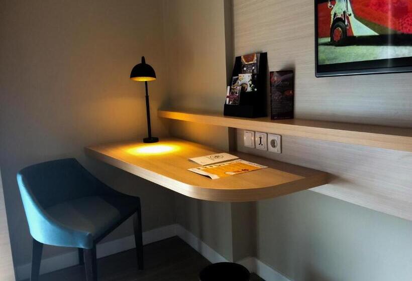 小型套房, Swissbelinn Saripetojo Solo