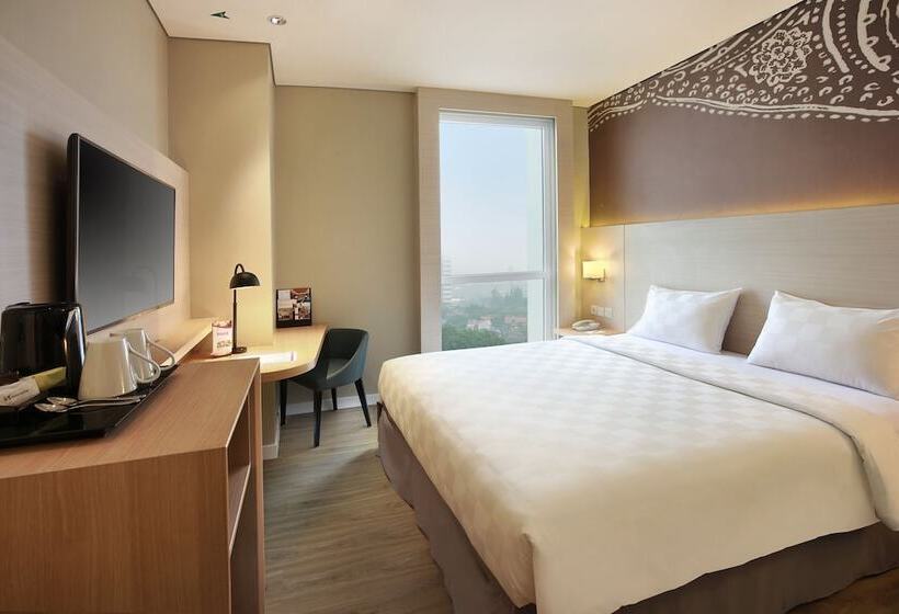 豪华房间, Swissbelinn Saripetojo Solo