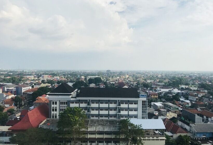 디럭스 룸, Swissbelinn Saripetojo Solo