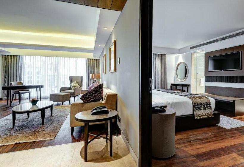 سوئیت پریمیوم, The Way Dhaka