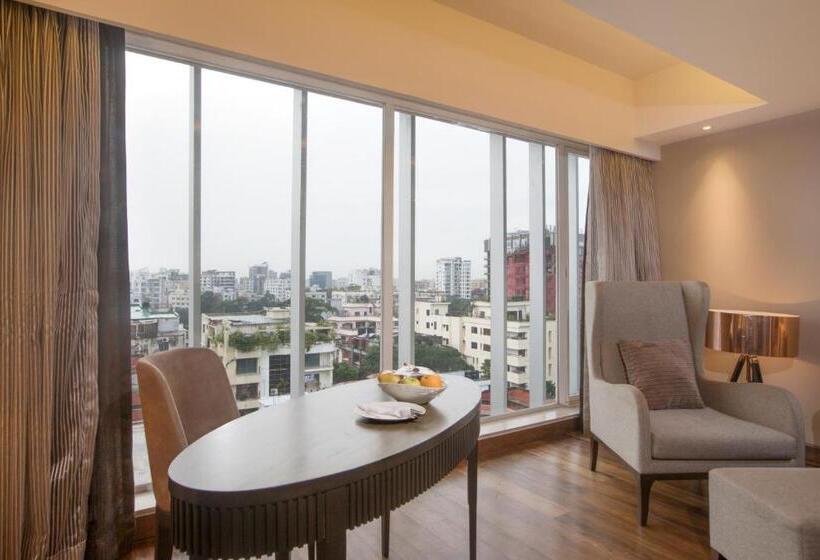 سوئیت پریمیوم, The Way Dhaka