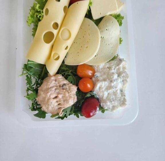 اتاق اکونومی یک تخته, Vigo