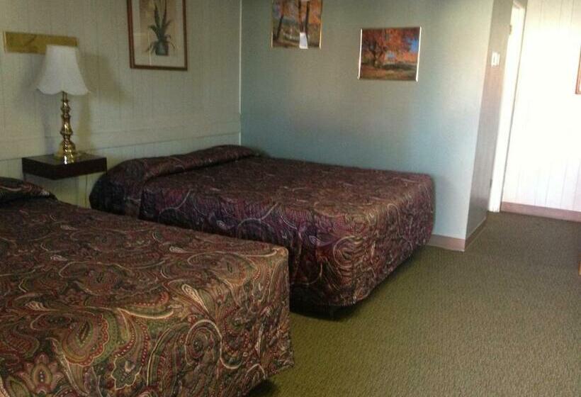 غرفه قياسيه سريرين مزدوجين, Jamestown Motel