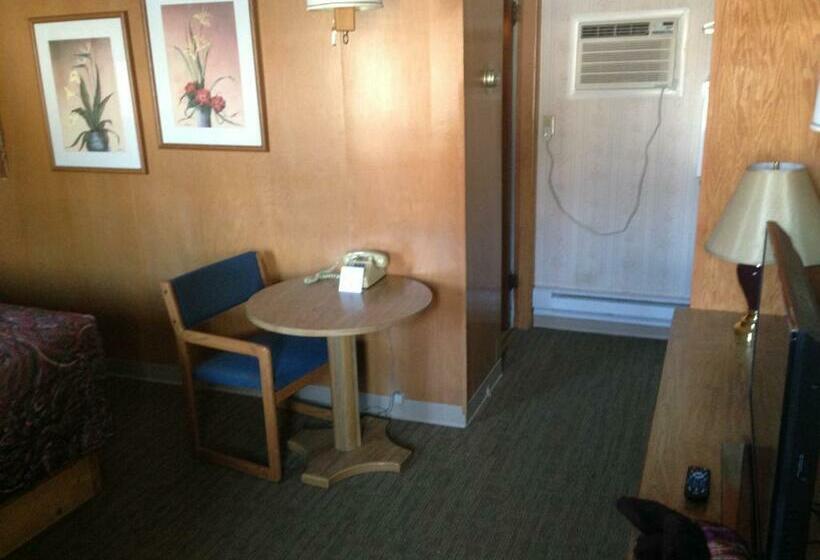 Номер Deluxe, Jamestown Motel